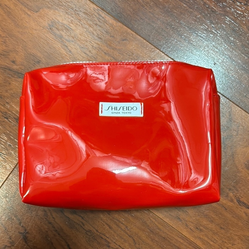 Shiseido Glossy Red Pouch